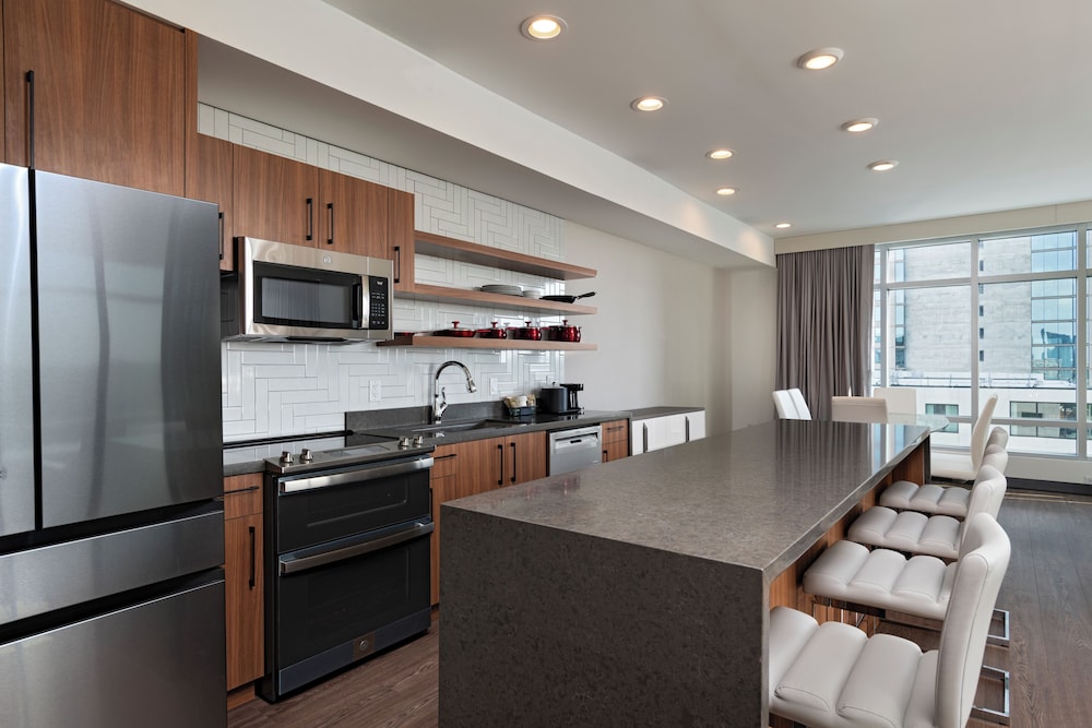 Fairfield by Marriott Inn & Suites Austin Downtown 39/50