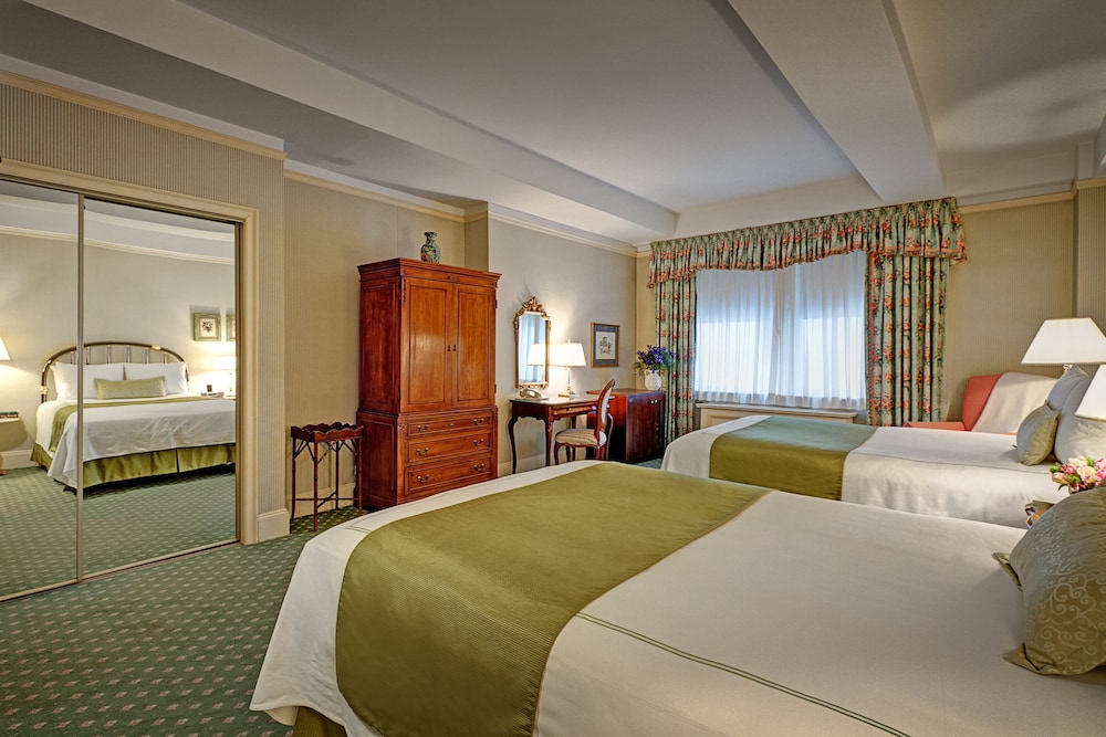 Hotel Elysee 10/31