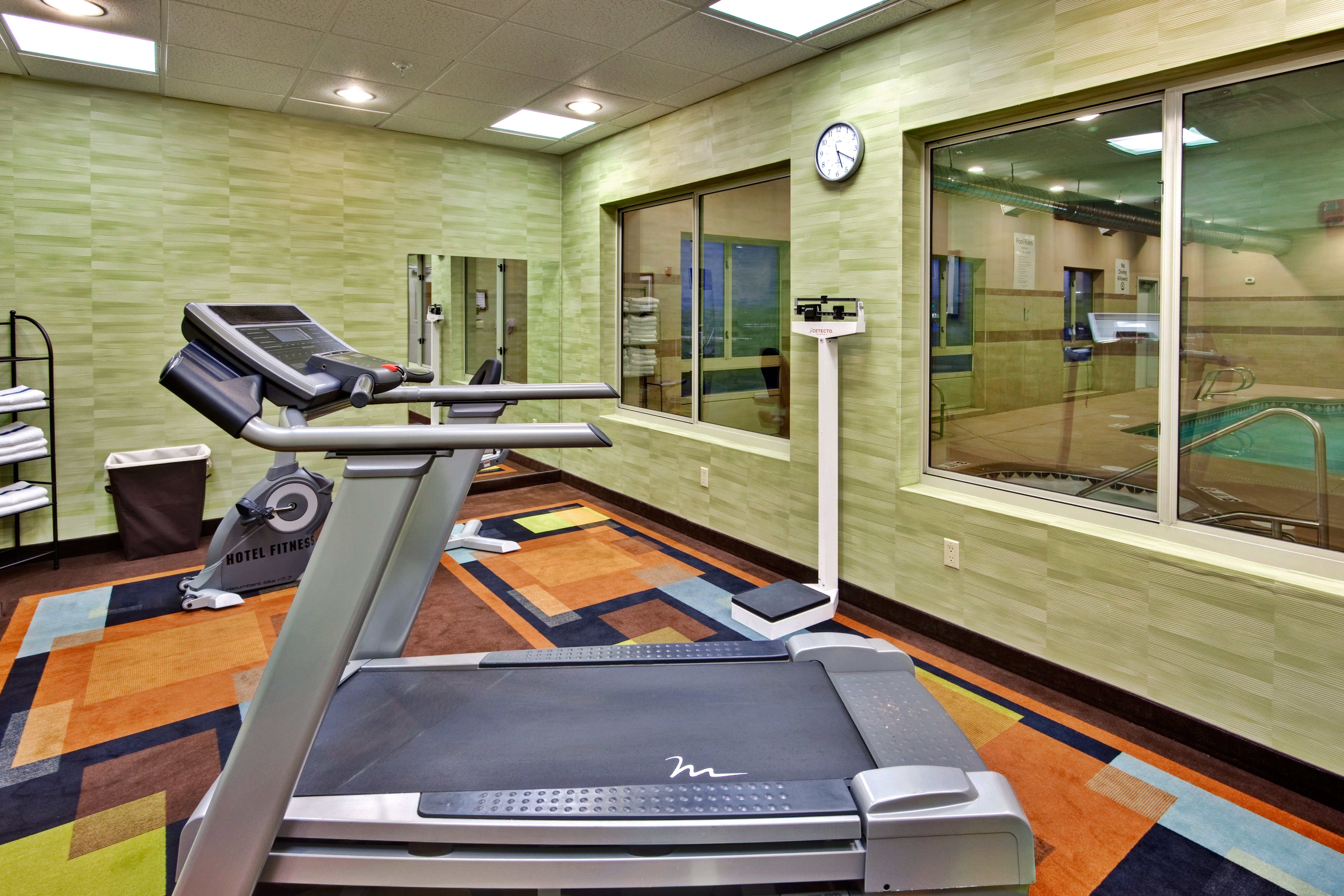 Holiday Inn Express Hotel Suites Grants Milan 24/33