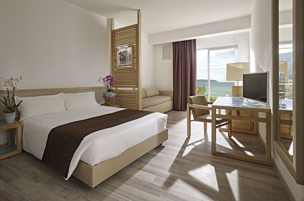 غرفة كلاسيكية ثلاثية، Hotel Baia di Conte 4/9