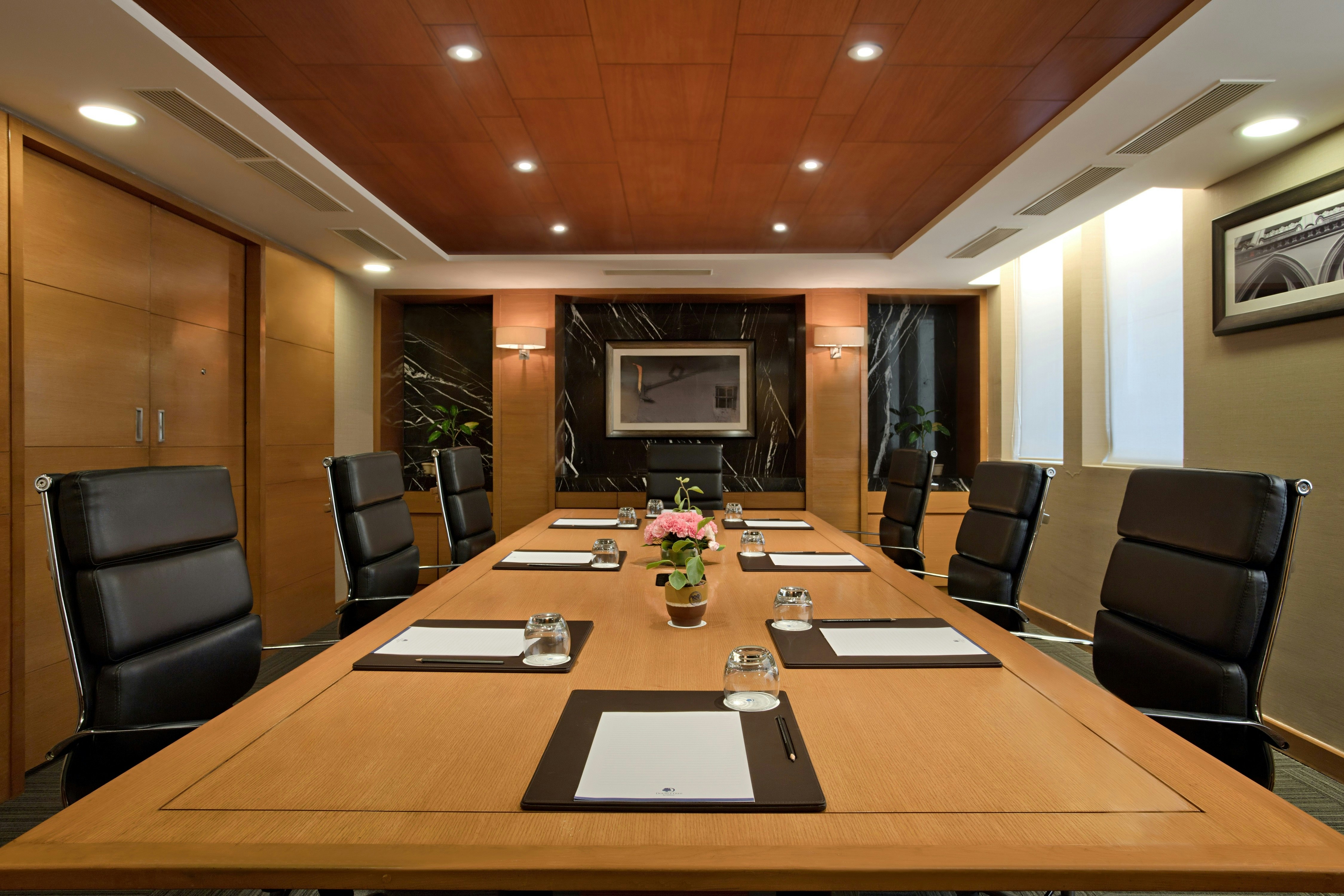 DoubleTree Suites by Hilton Bengaluru Outer Ring Road 48/51