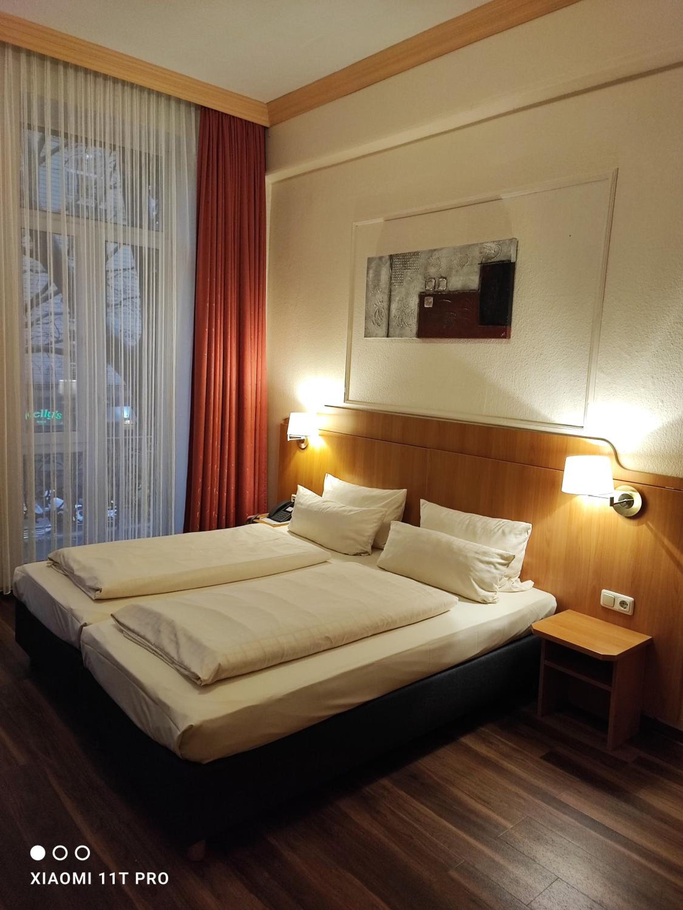 Hotel Konigshof 19/58