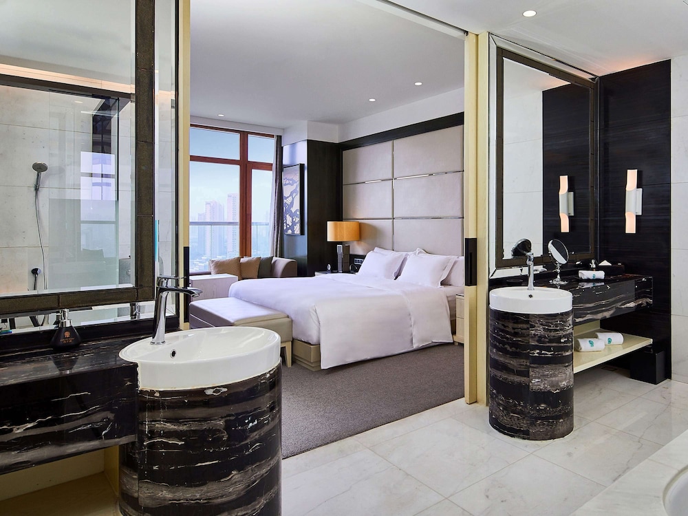 Banyan Tree Tianjin Riverside 48/50