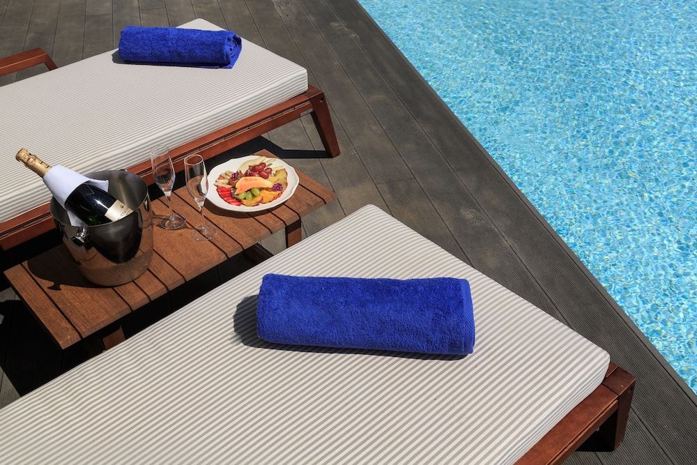 Rodostamo Hotel and Spa 70/77