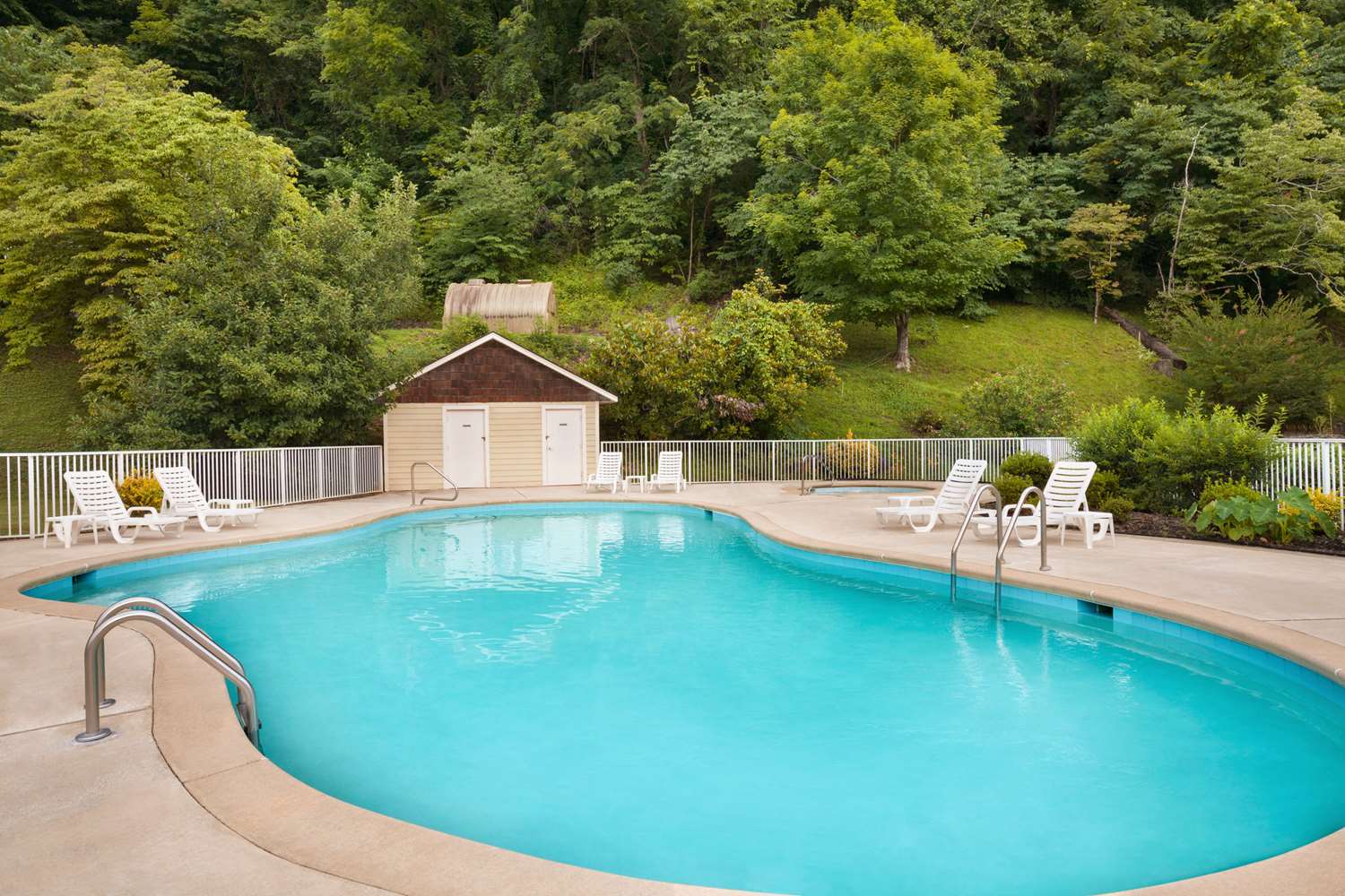 Super 8 By Wyndham Cherokee 15/19