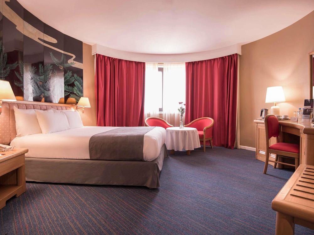 SUPERIOR, SUITE, KING BED