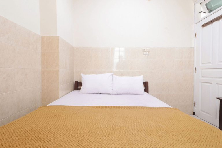 Superior, Shared Bathroom