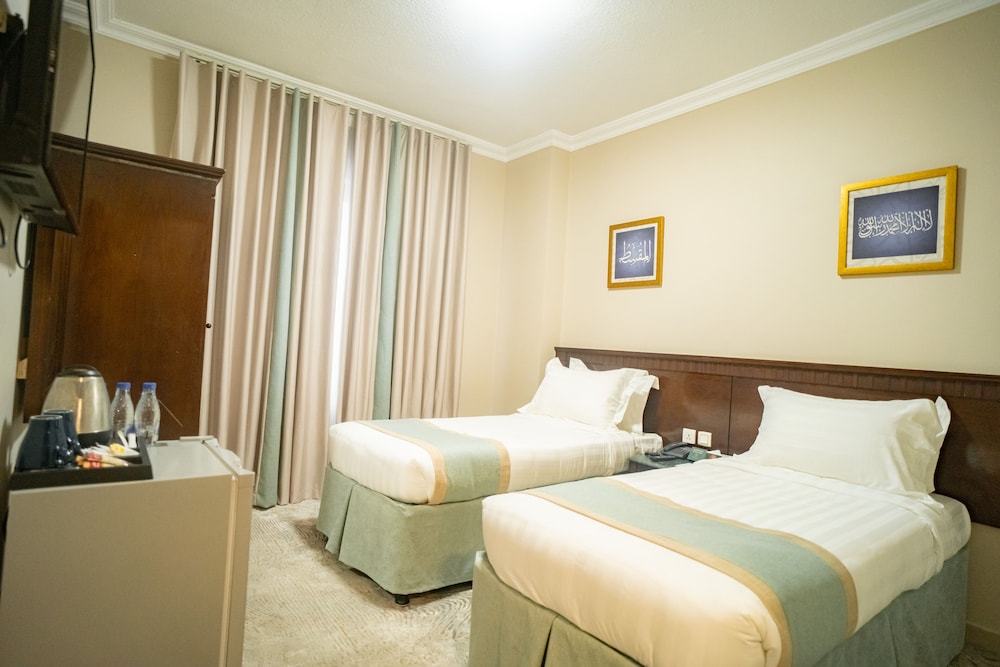 STANDARD, DOUBLE OR TWIN BED
