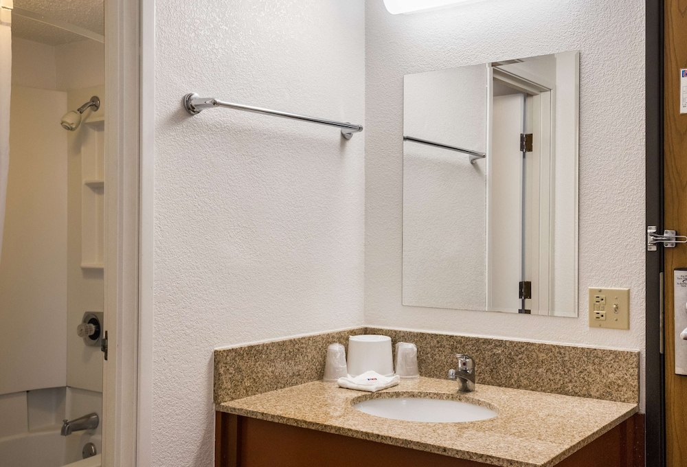 Motel6 Prospect Heights, IL 38/39