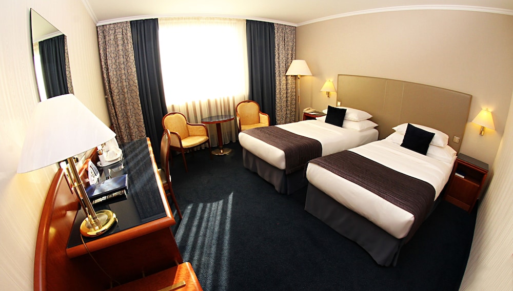 Panorama Prague Hotel 15/70