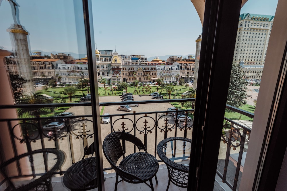 Golden Palace Batumi Hotel & Casino 33/50