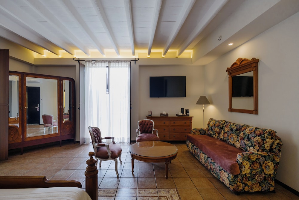Hotel Boutique Naura Centro 59/82