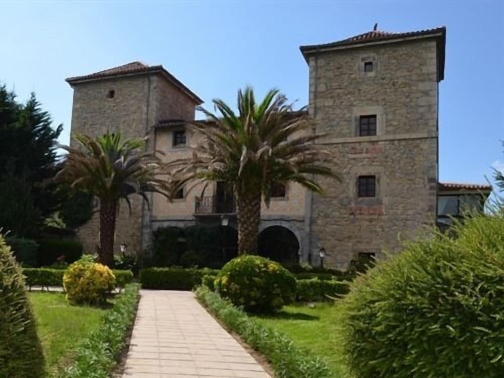 HOTEL PALACIO TORRE DE RUESGA 53/64