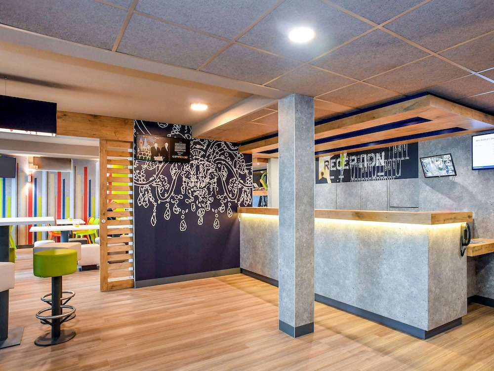 IBIS BUDGET COUTANCES 8/65