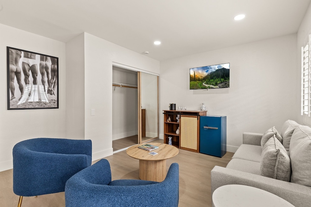 Casa Oliver Hotel & Resort - A Gay Mens Resort 26/50