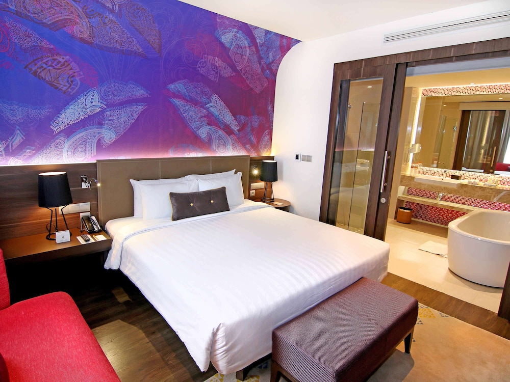 Mercure Karawang 20/66