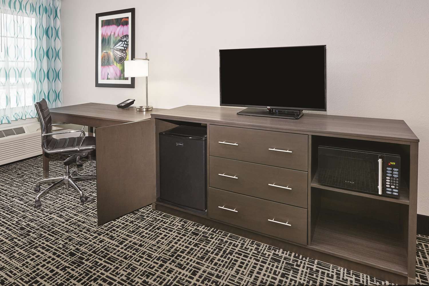 La Quinta Inn And Suites By Wyndham Springfield IL 52/63