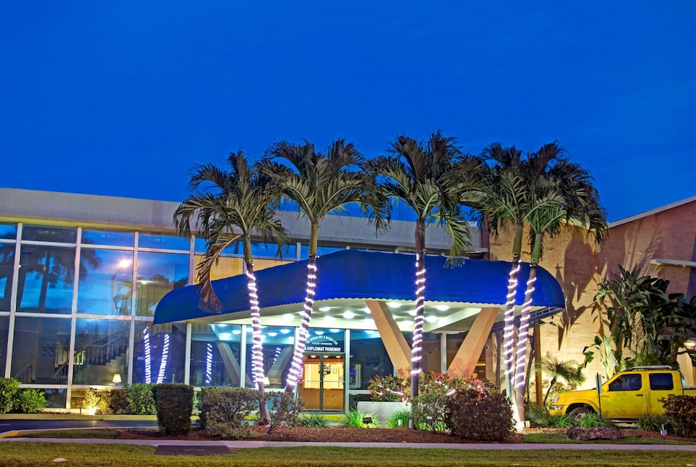 Knights Inn Hallandale 2/25