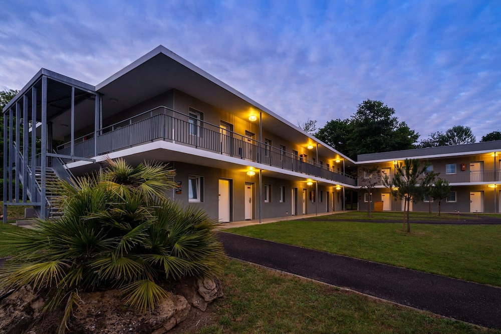 Sure Hotel by Best Western Mont-de-Marsan 8/56