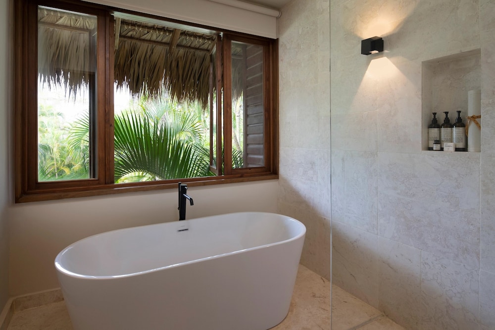 Zoetry Agua Punta Cana Hotel 50/50