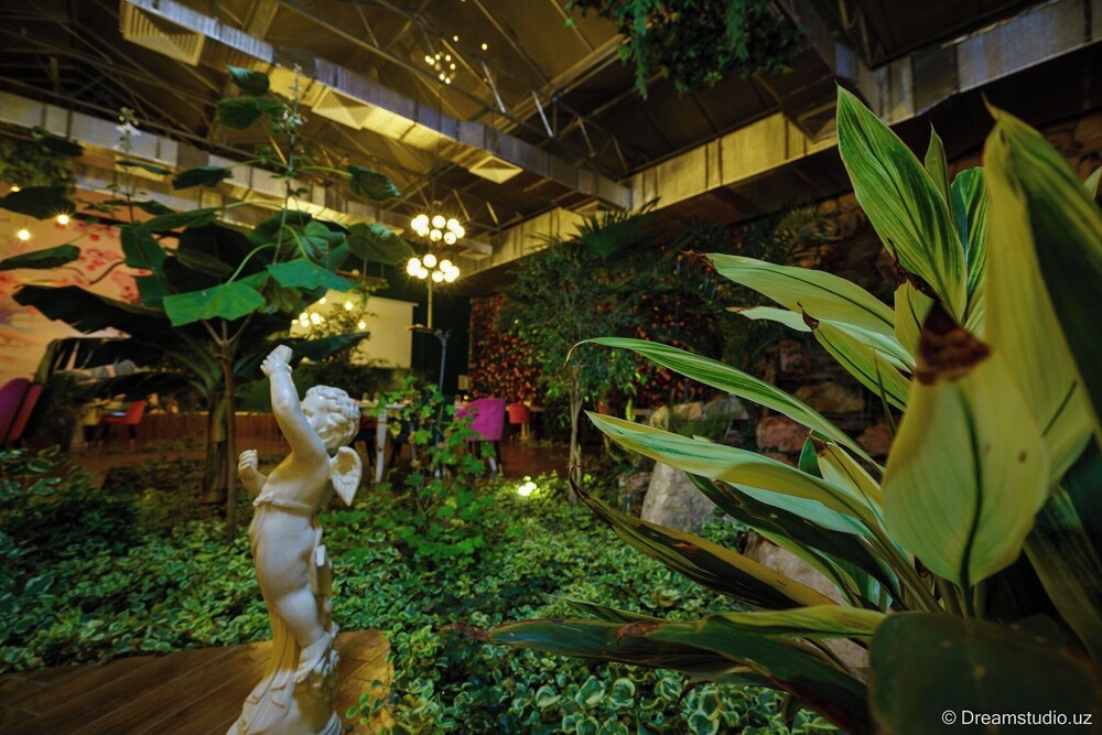 Sahid Zarafshon Hotel 47/50