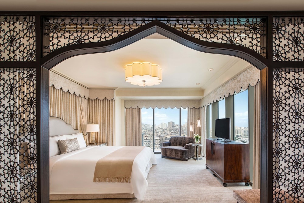 The St. Regis Cairo 24/82