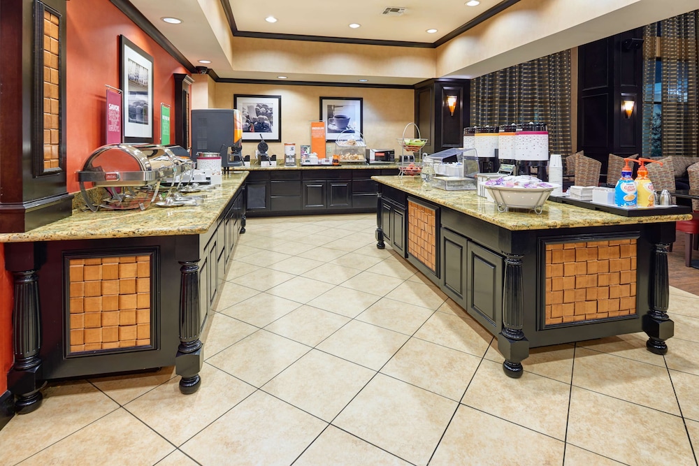 Hampton Inn Suites Waco South 10/39