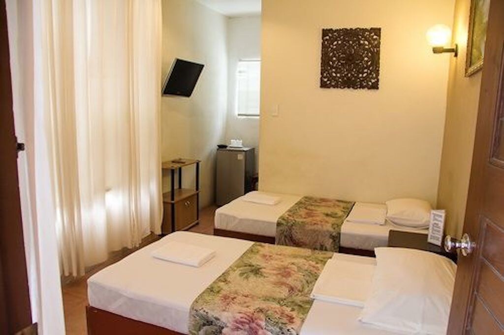 Deluxe, Twin Beds