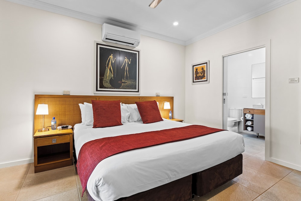 Pearl, Guest Room, King Bed