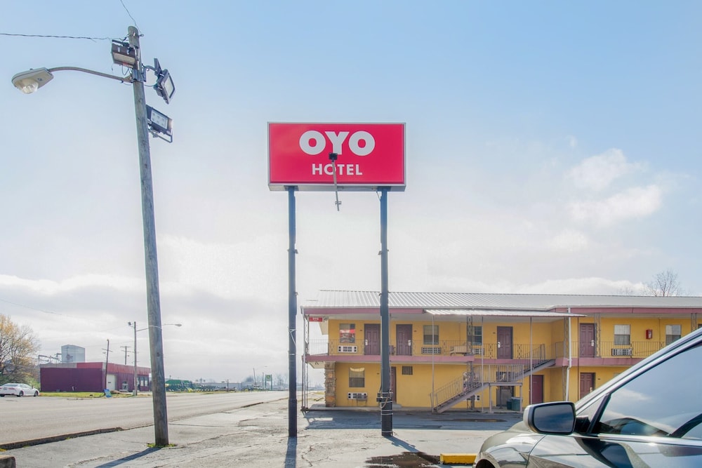 OYO Hotel Blytheville AR I-55 detail