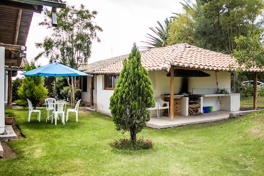 Hosteria Airport Garden 6/64