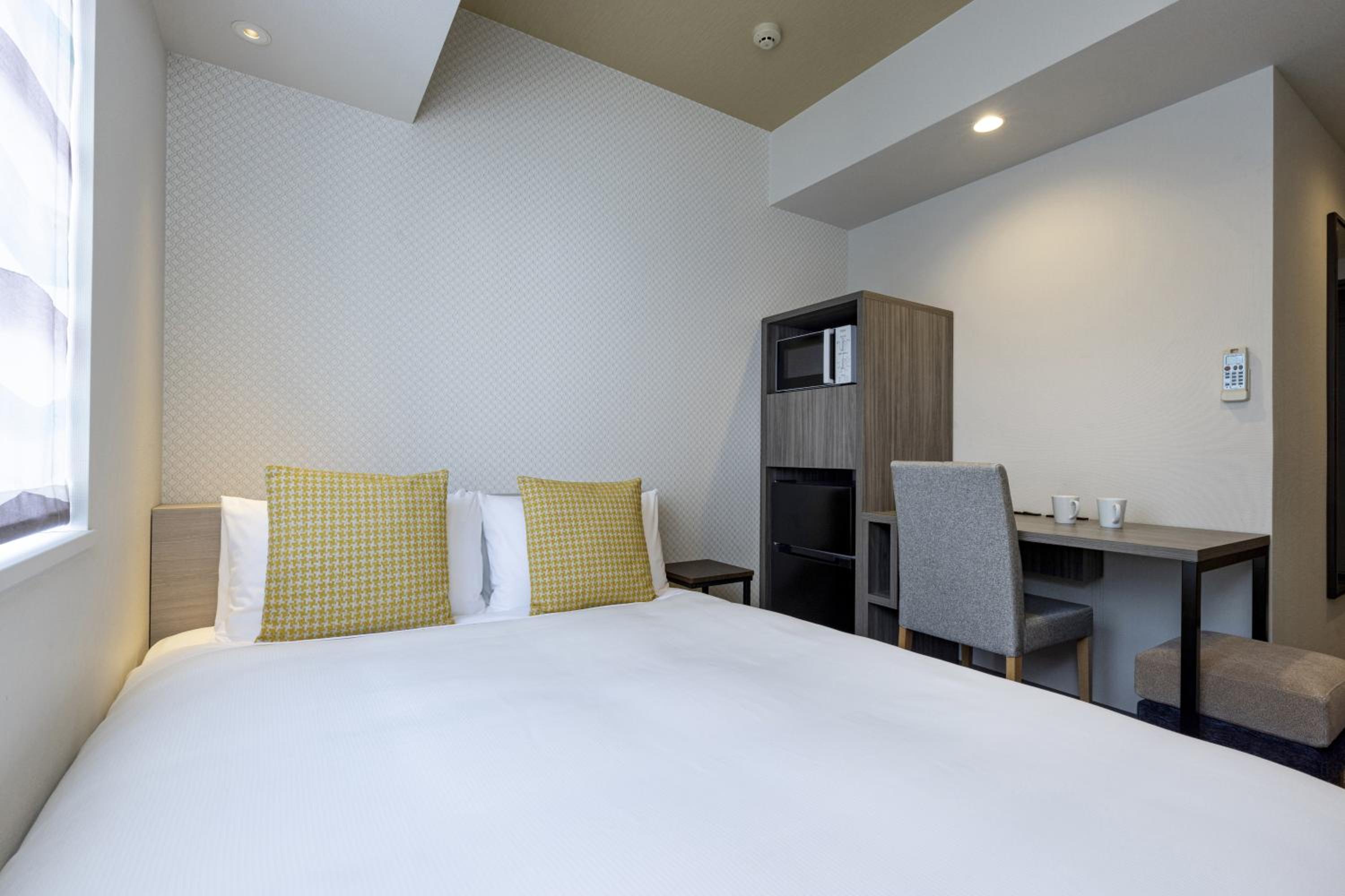 Moderate, Double Bed
