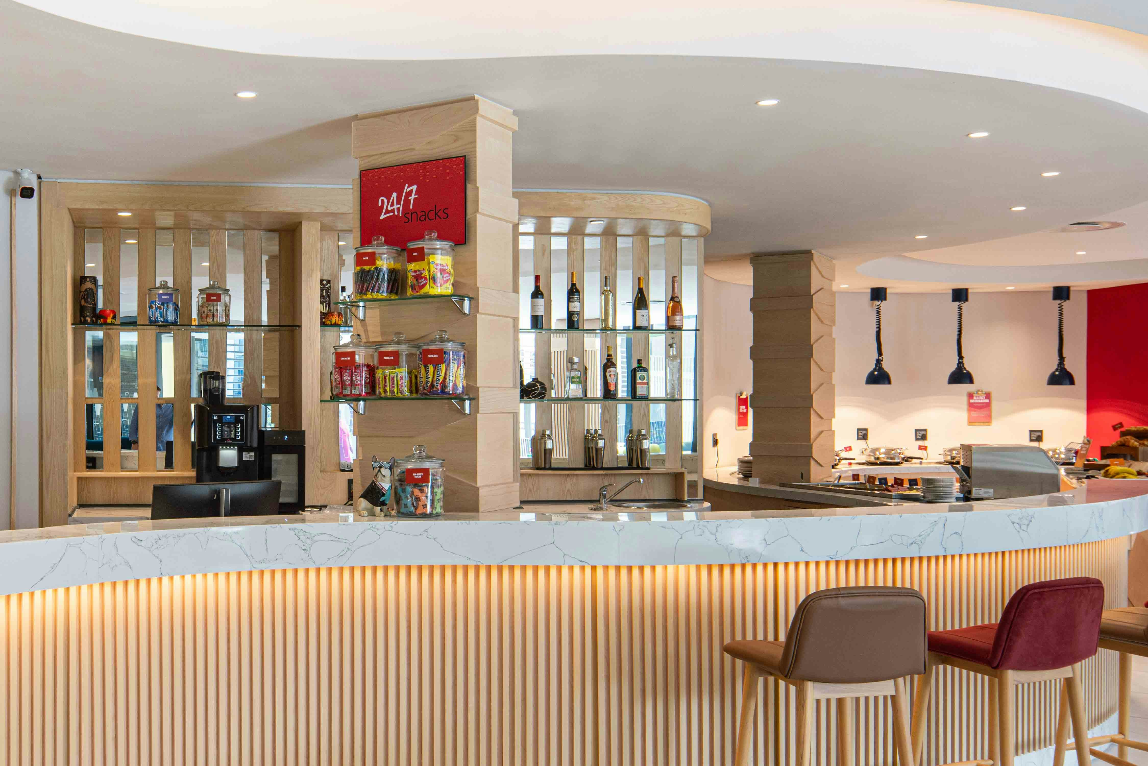 Hampton by Hilton Sandton Grayston 25/40