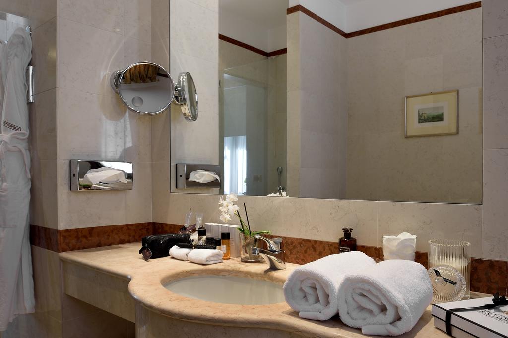 Exclusive Suite on the Side Canal، Metropole Hotel Venice 2/2