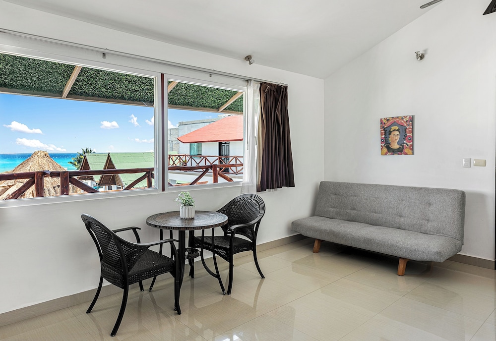 Illusion Hotel Boutique 45/73