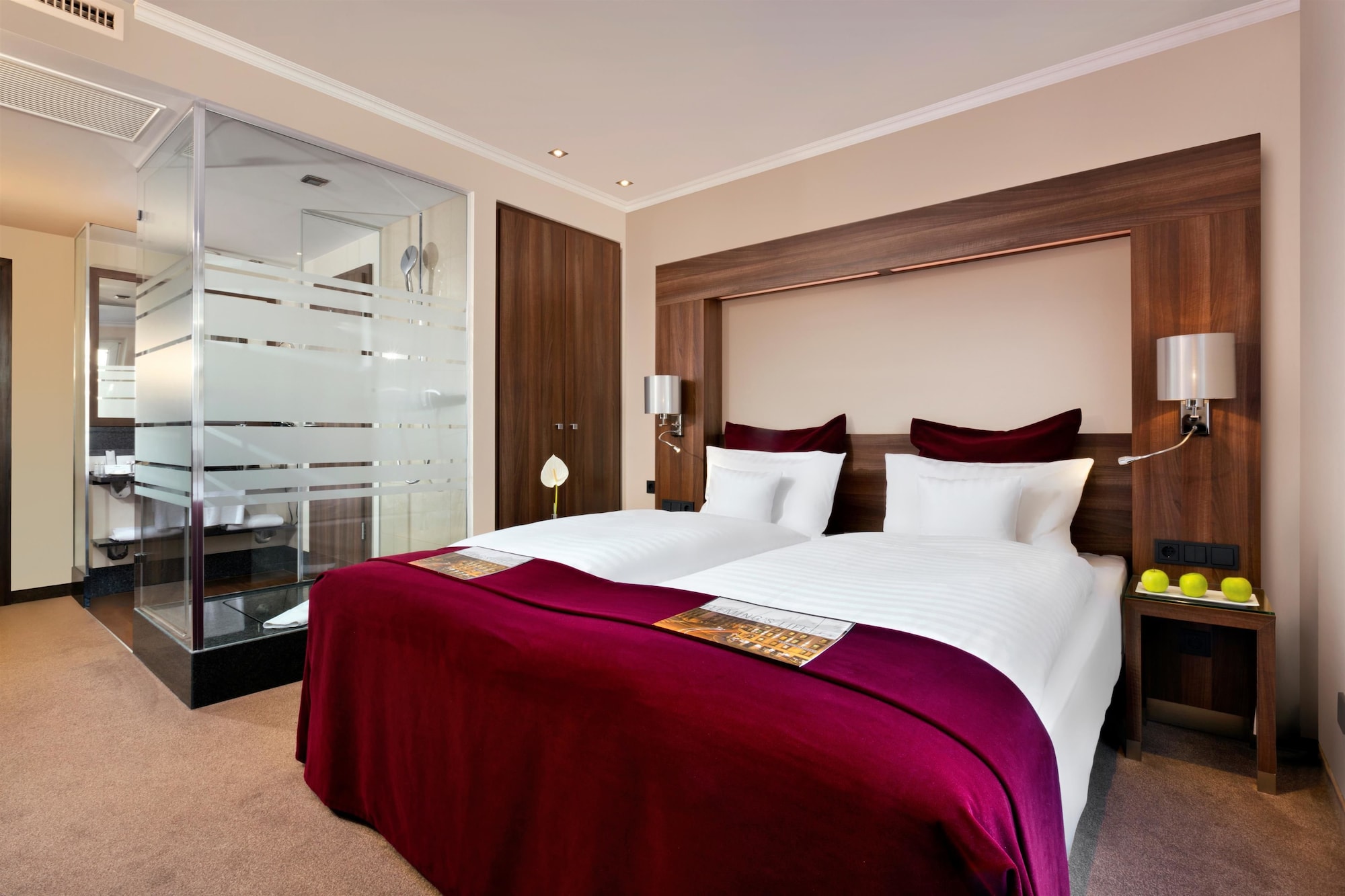 SUPERIOR, DOUBLE BED