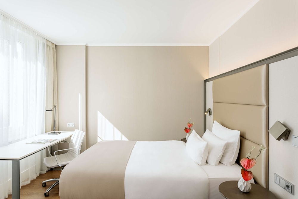 SUPERIOR, SINGLE, SINGLE BED