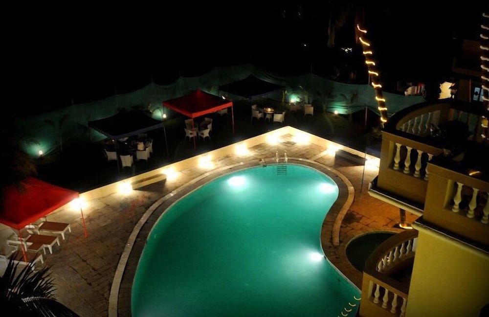 Sukhmantra Resort And Spa 47/50