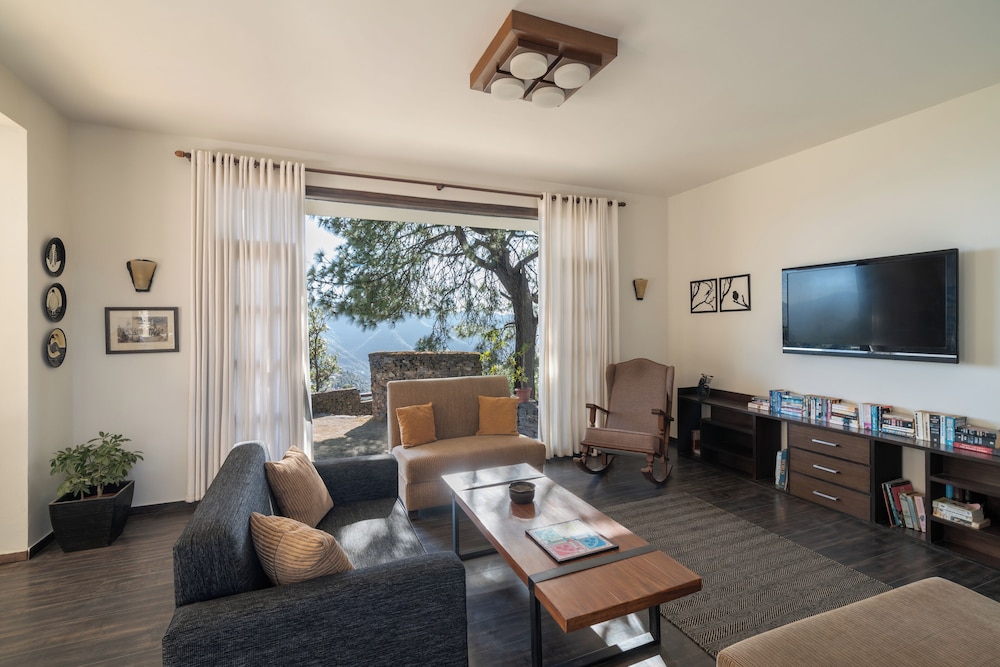 WoodSmoke resort &amp; Spa 26/50