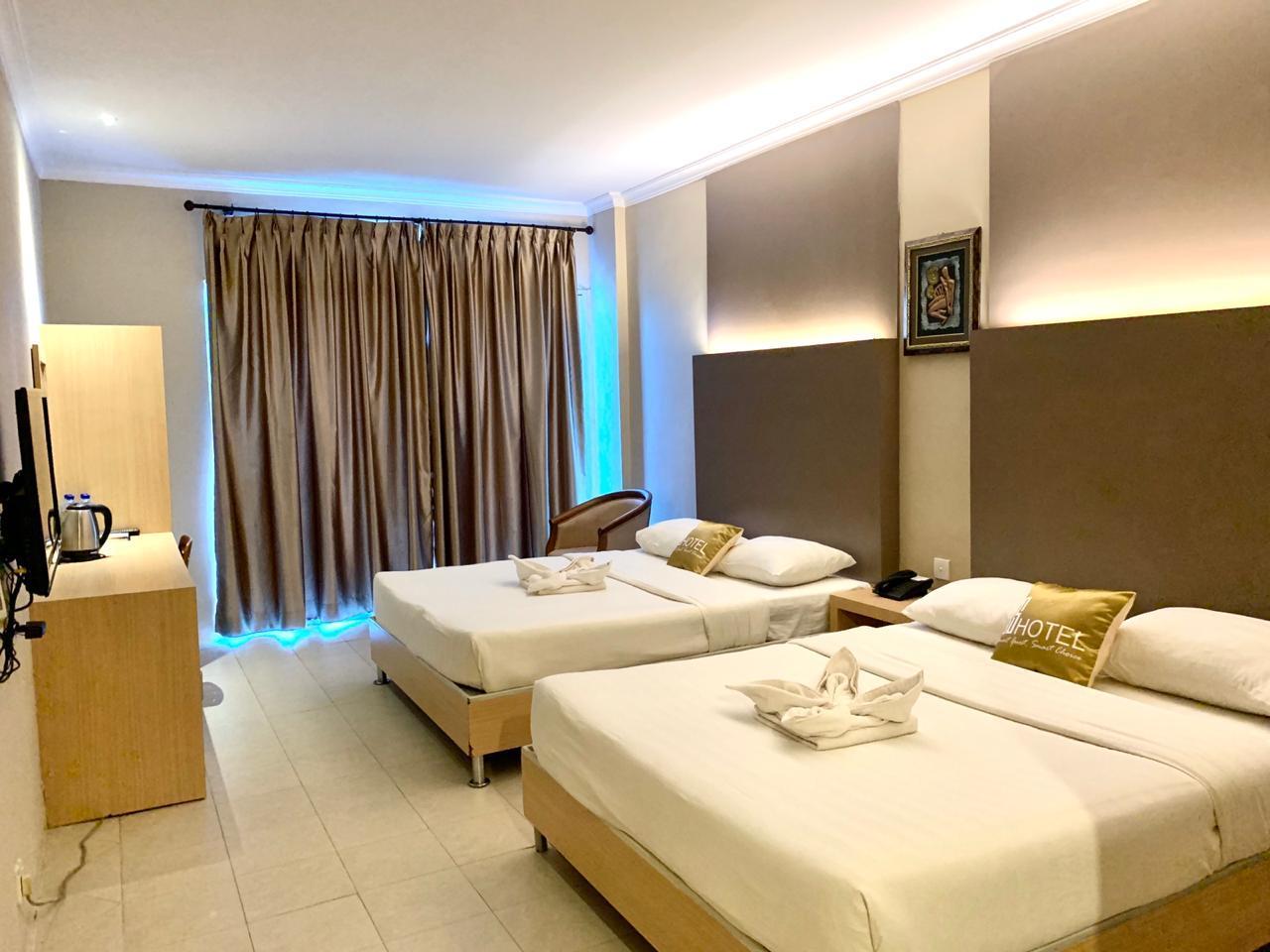 Deluxe, Family, 2 Queen Beds