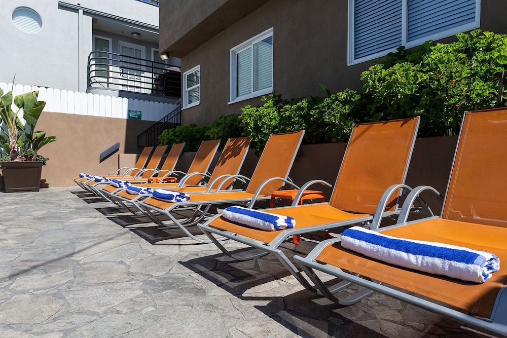 The Sea View Inn At The Beach 17/50