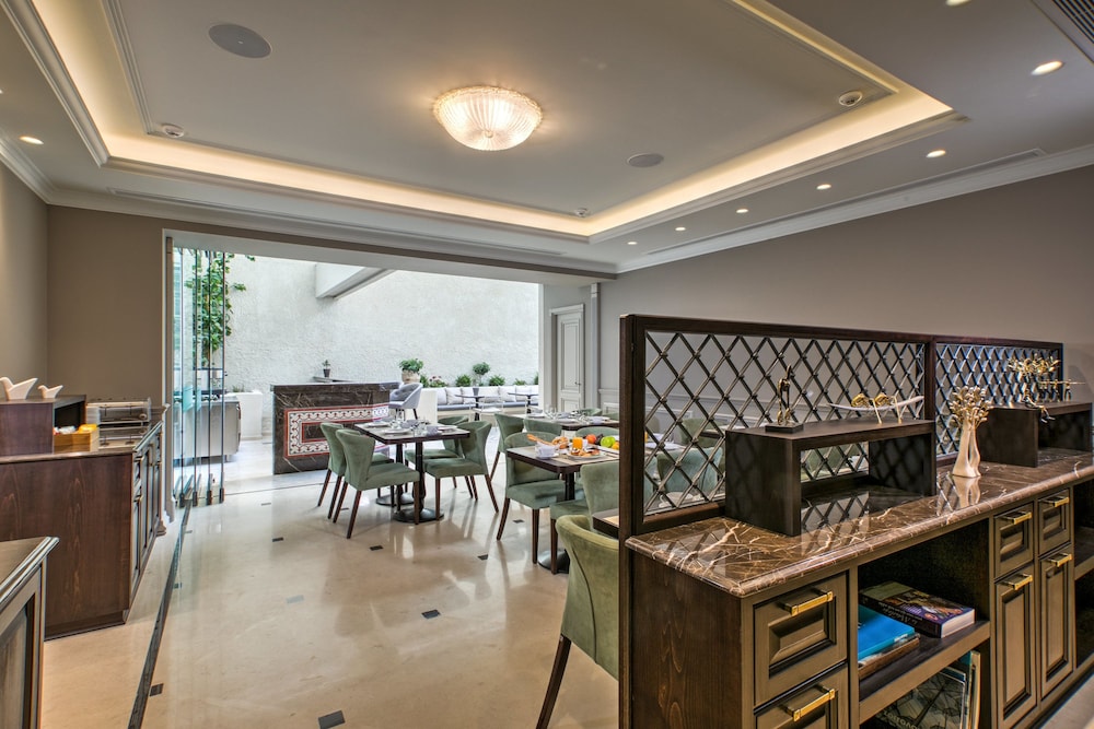 Estia Boutique Apartments 33/50