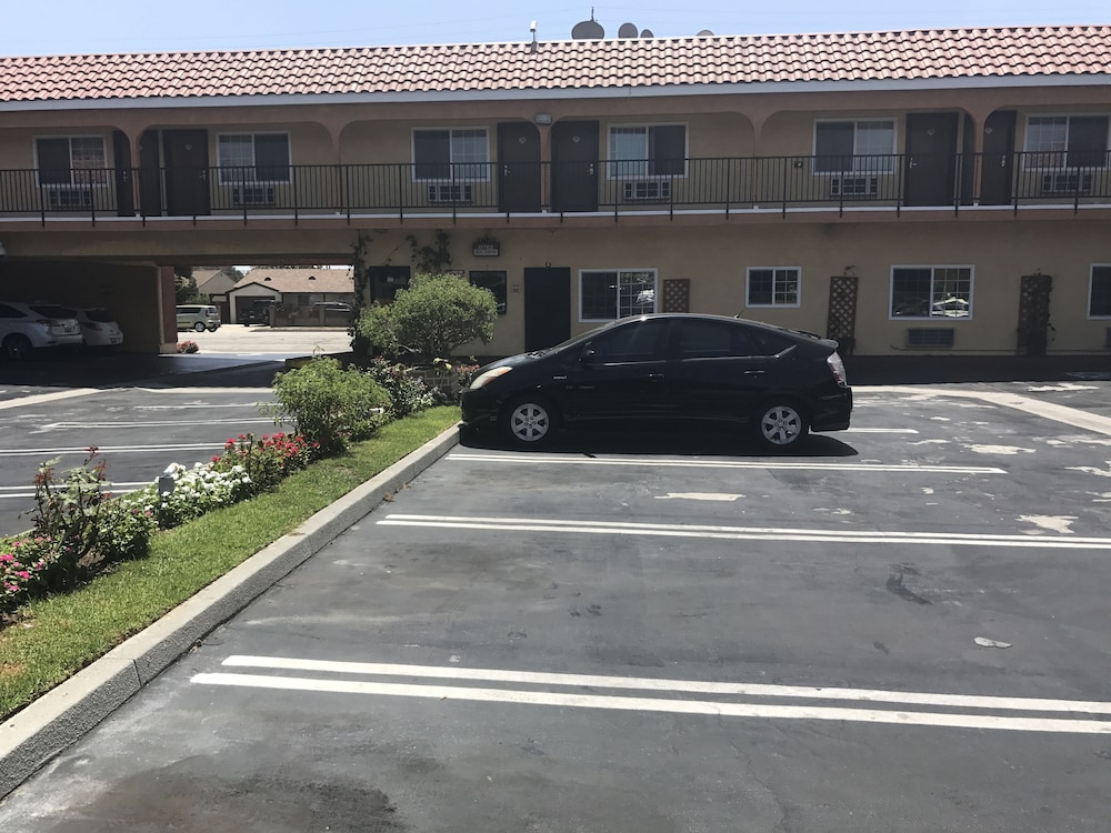 Diamond Inn 42/46