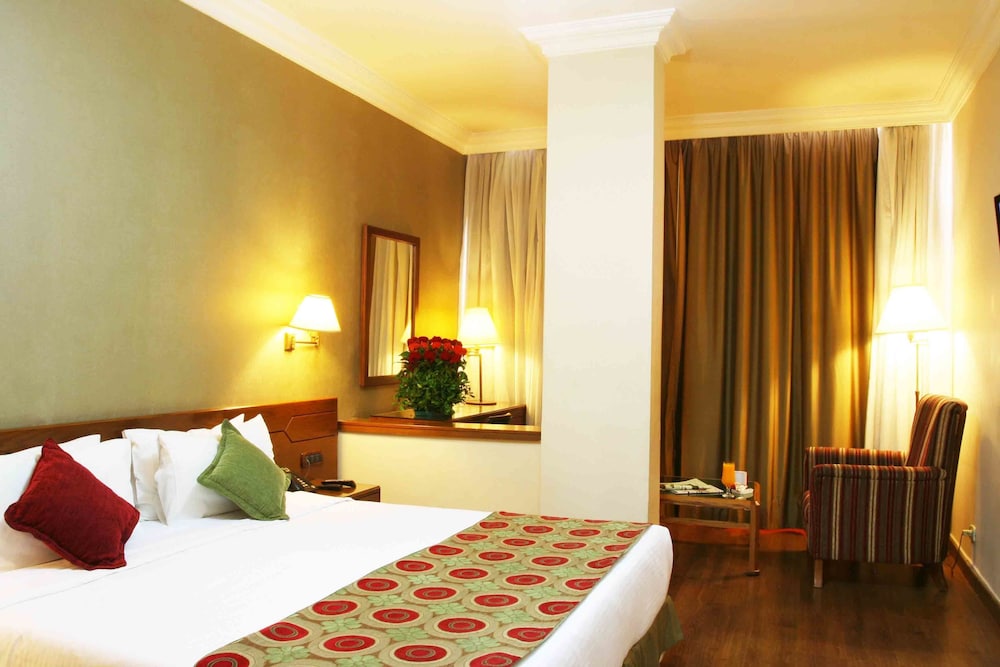 Orient Prince Hotel 25/55