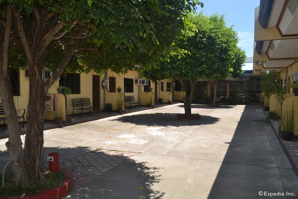 Antonio's Apartelle & Suites 60/66