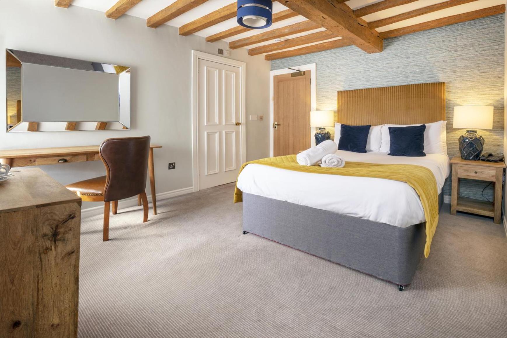 Courtyard, Classic, Double Bed, Pet Friendly
