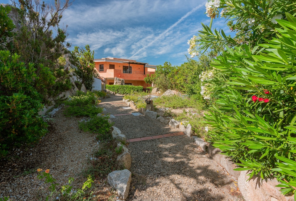 Palau Green Village 54/68