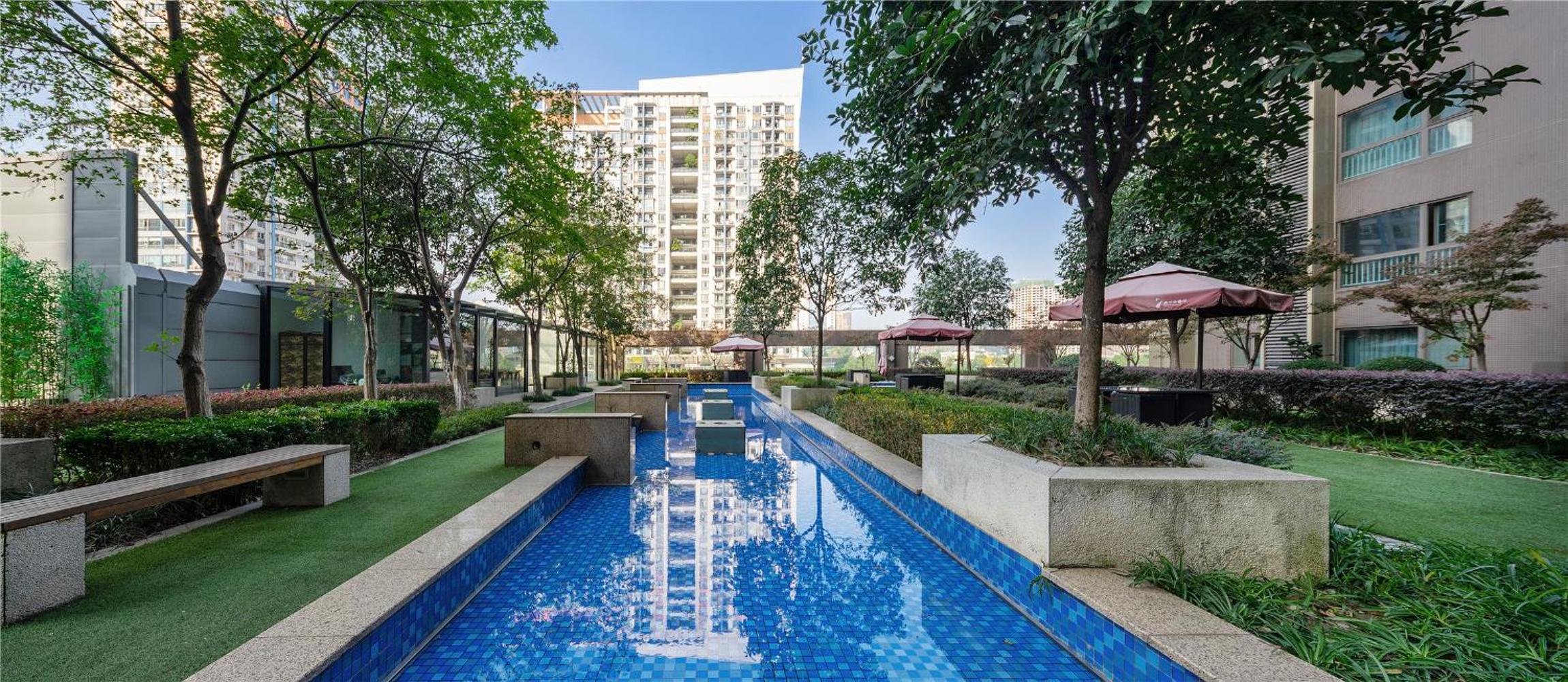 Cresasia Residence 33/43