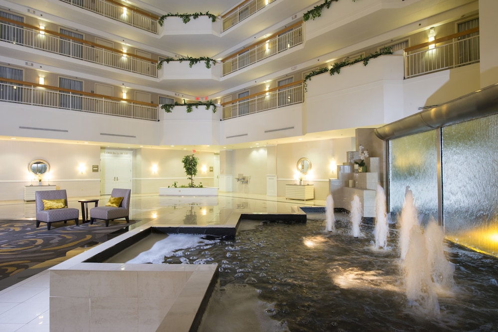 Embassy Suites by Hilton Newark Wilmington South 24/50