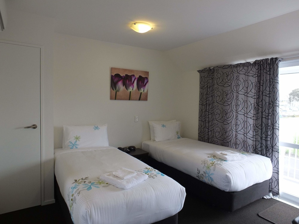 101 Stars Motel 18/40